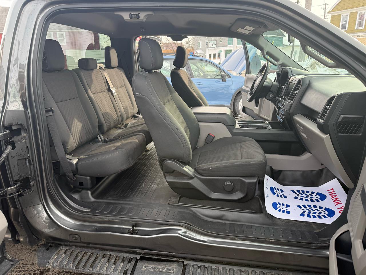 Ford F-150 4WD SuperCab 145" XL 2017