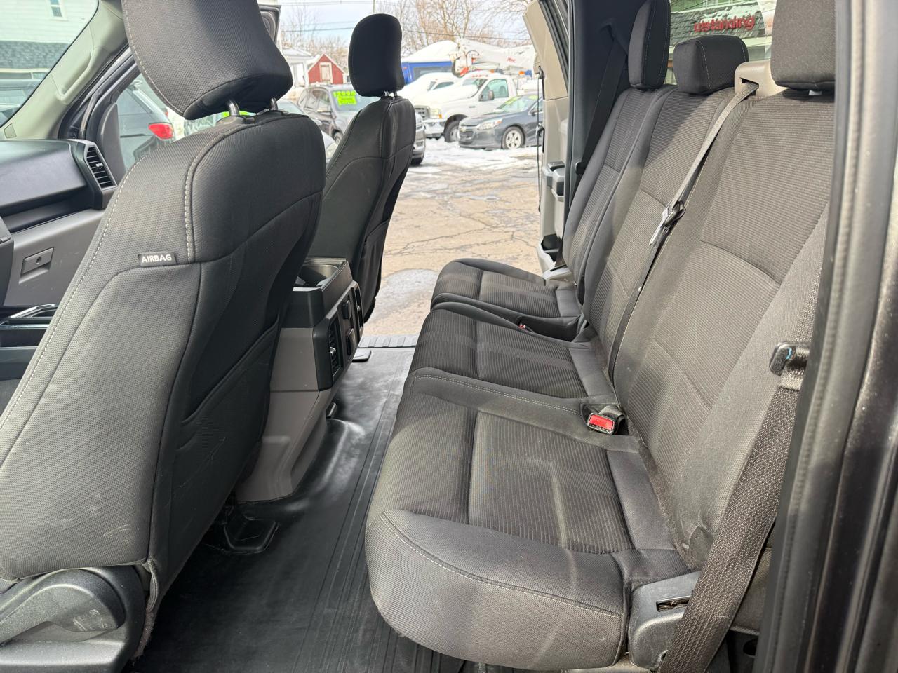 Ford F-150 4WD SuperCab 145" XL 2017