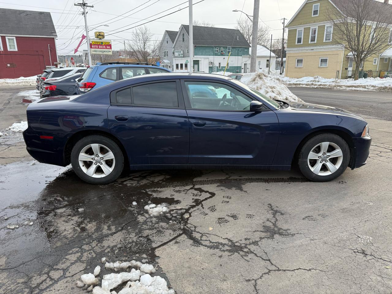 Dodge Charger SE 2014