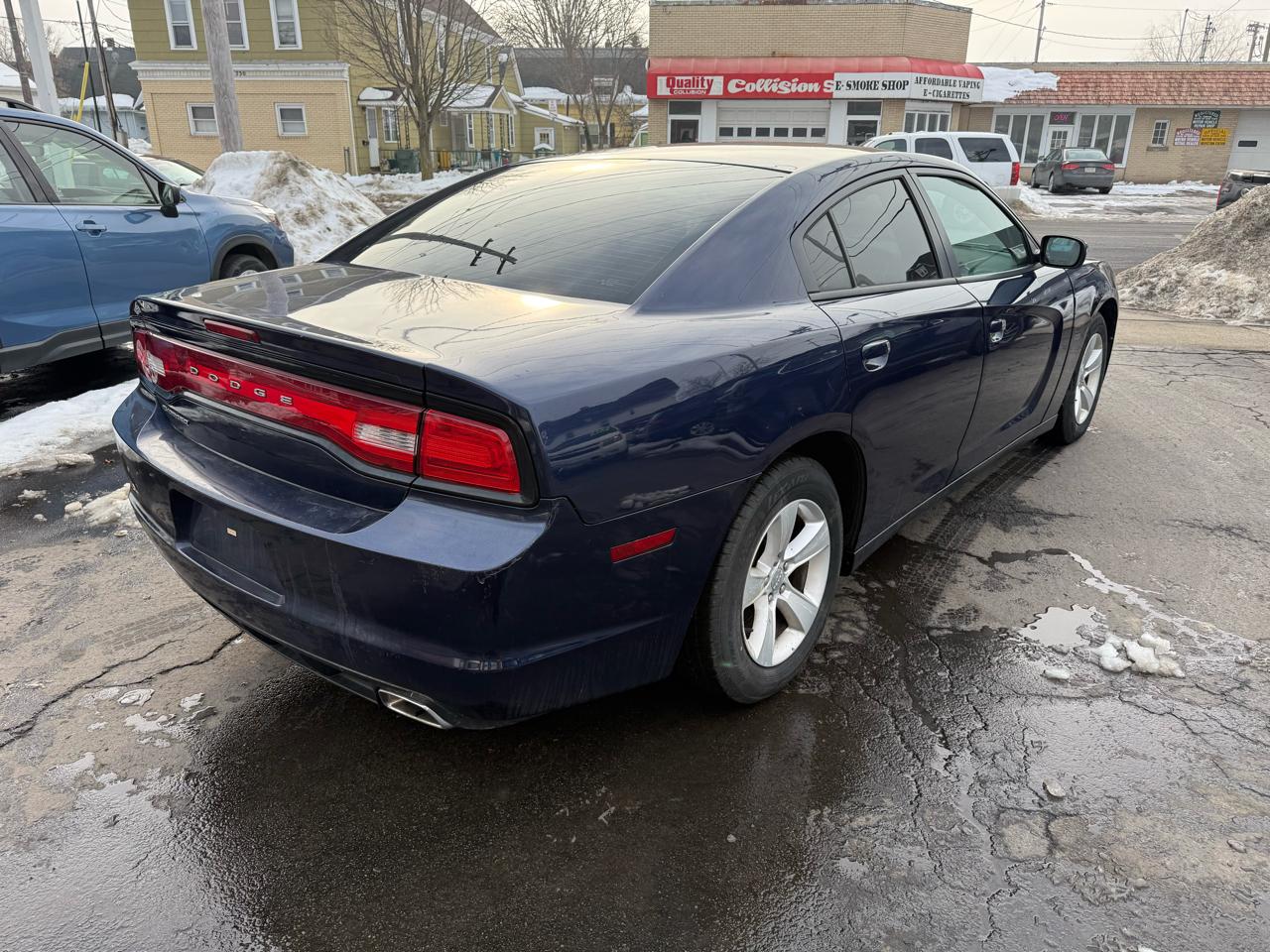 Dodge Charger SE 2014