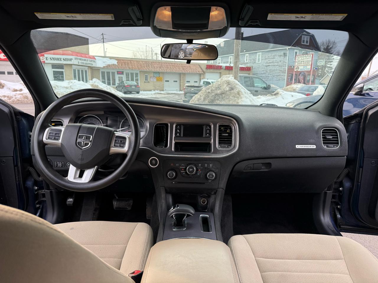 Dodge Charger SE 2014