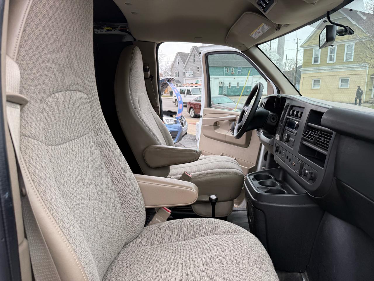 Chevrolet Express 2500 Cargo FFV 2015