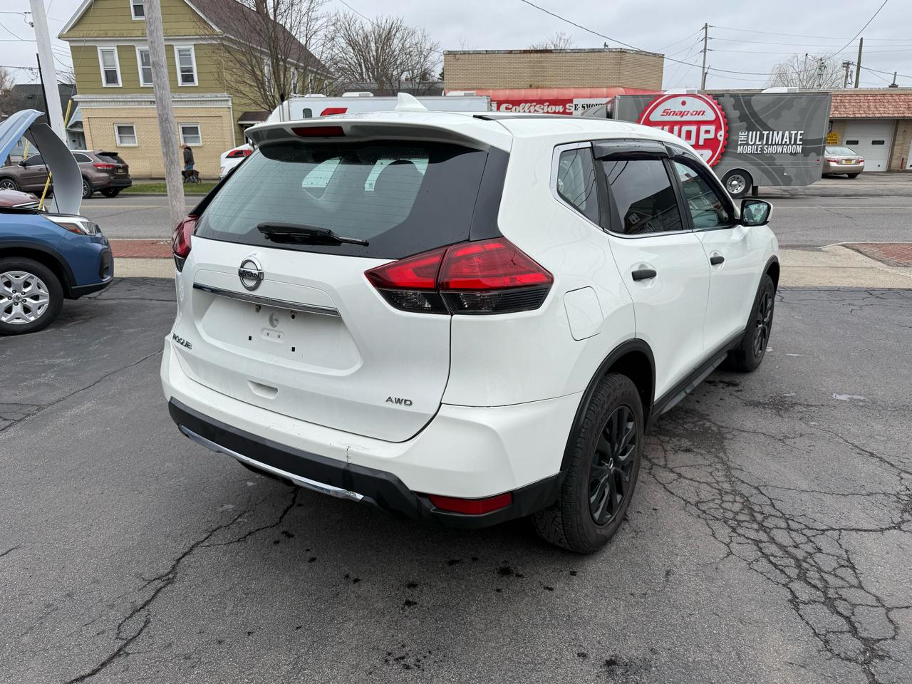 Nissan Rogue S AWD 2017