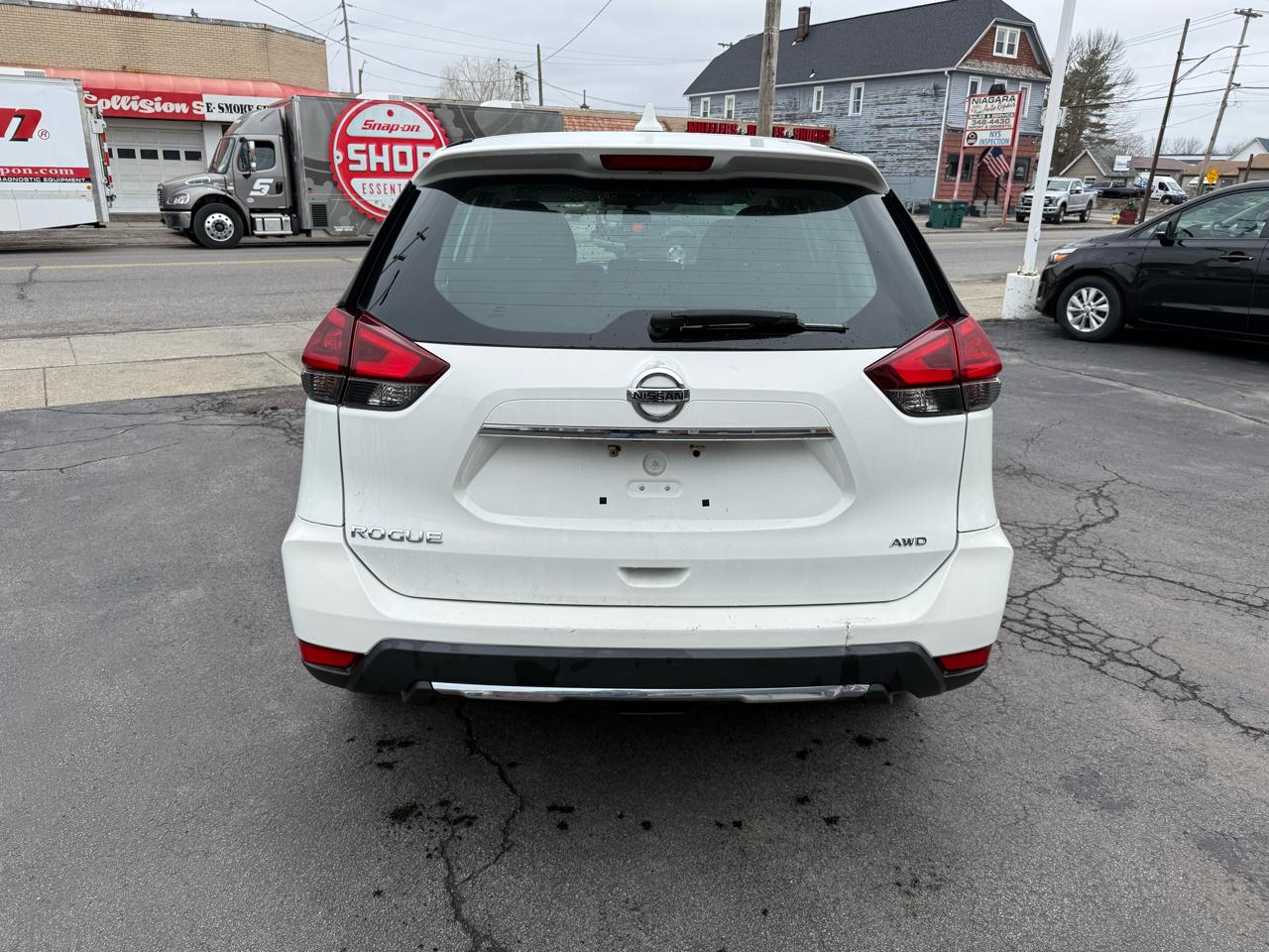 Nissan Rogue S AWD 2017