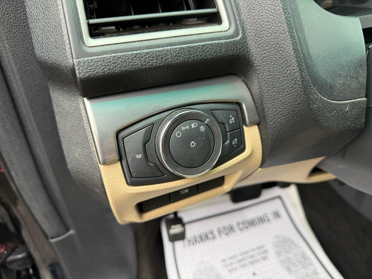Ford Explorer Base 4WD 2017