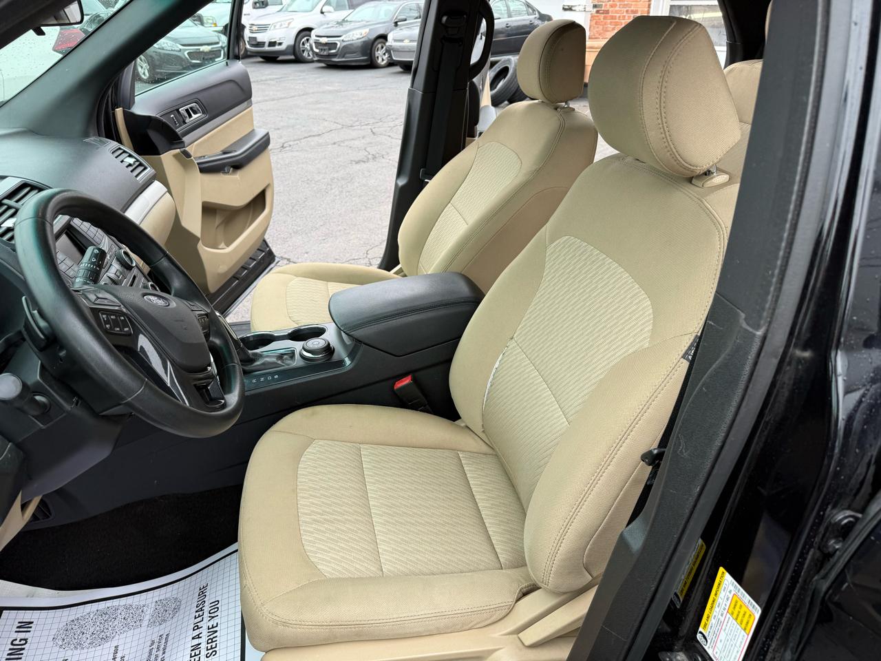 Ford Explorer Base 4WD 2017