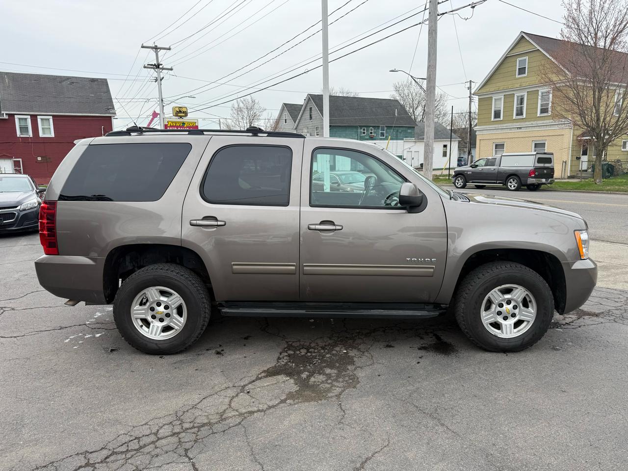 Chevrolet Tahoe LS 4WD 2012