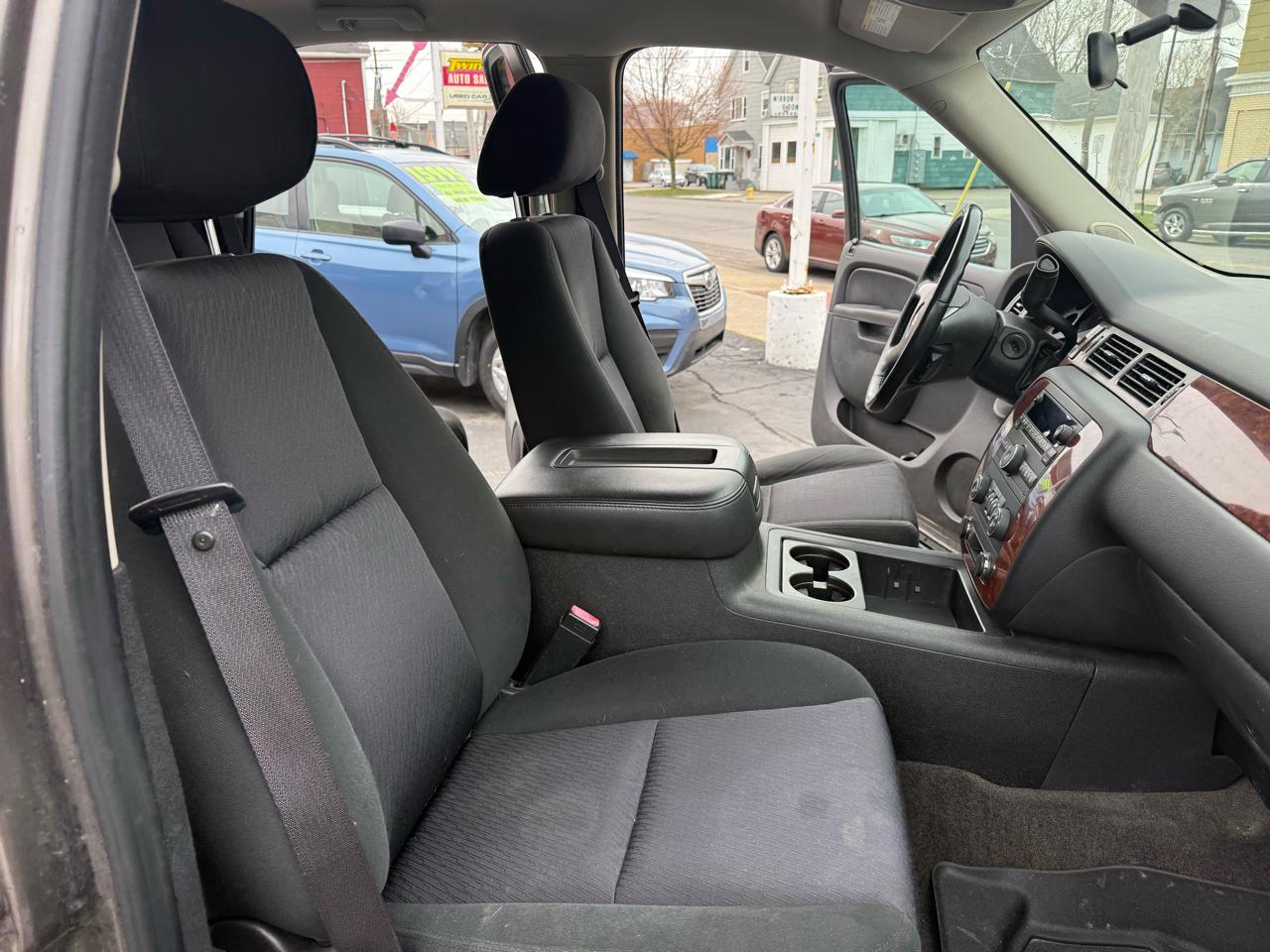 Chevrolet Tahoe LS 4WD 2012