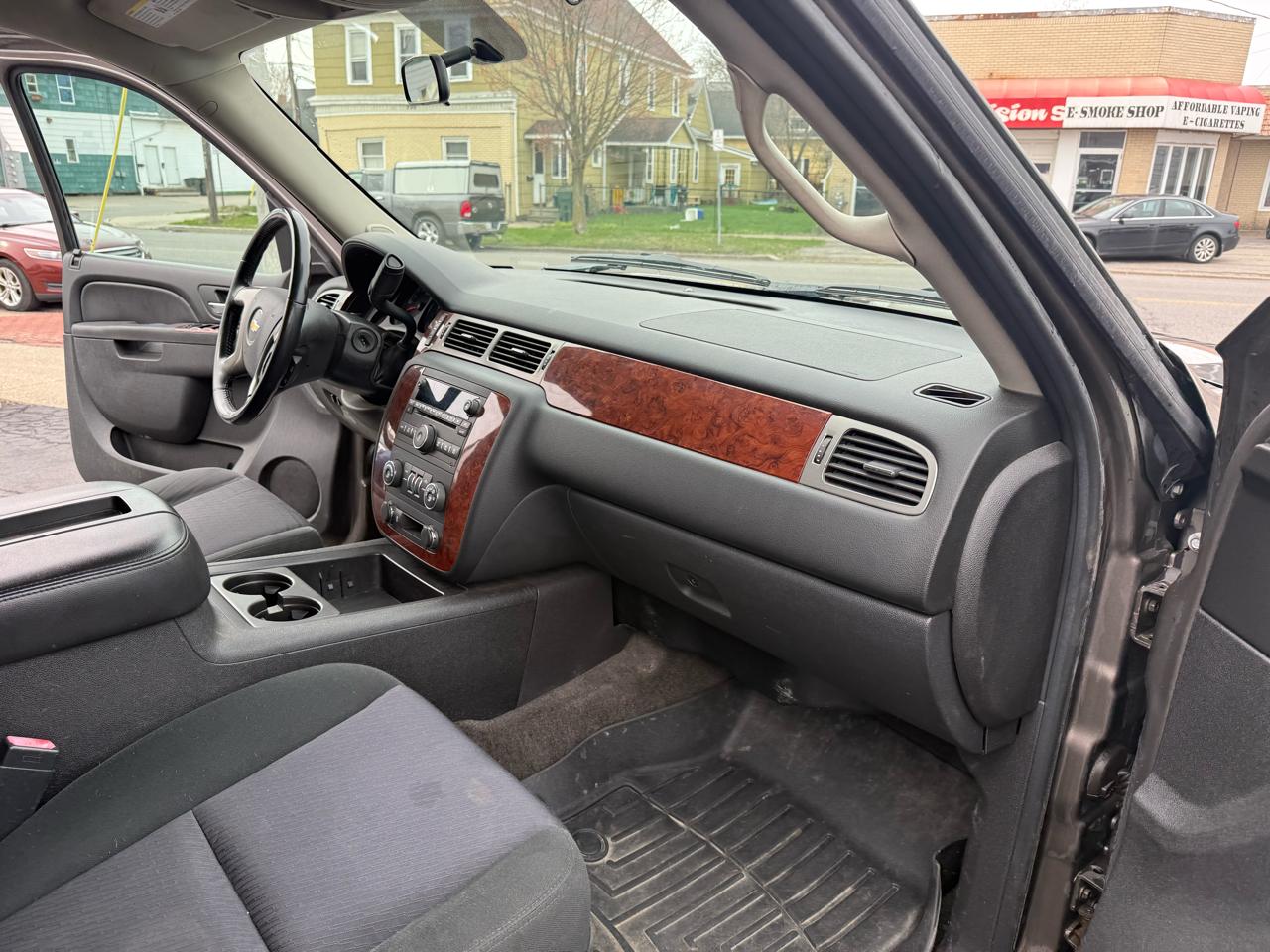 Chevrolet Tahoe LS 4WD 2012