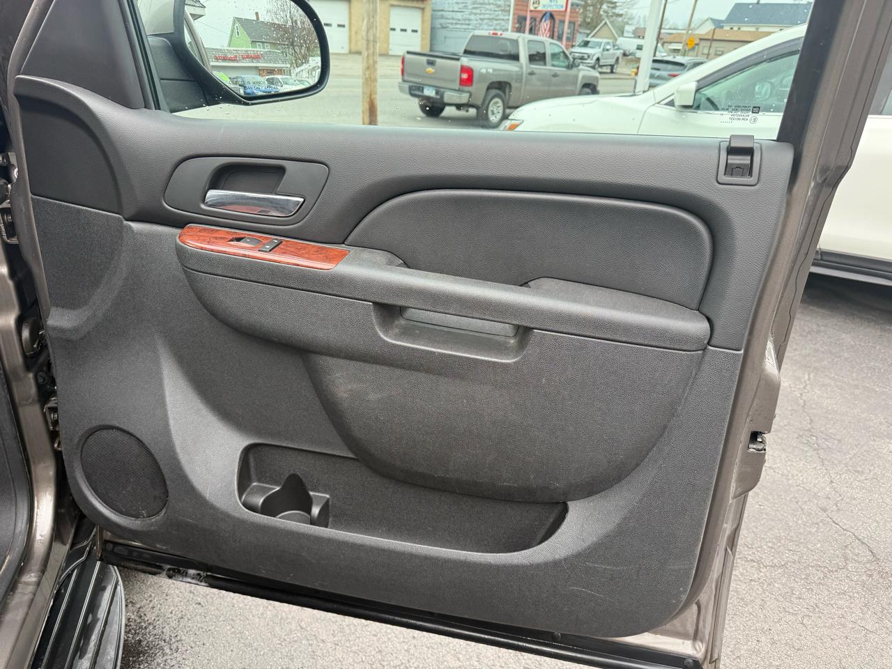 Chevrolet Tahoe LS 4WD 2012