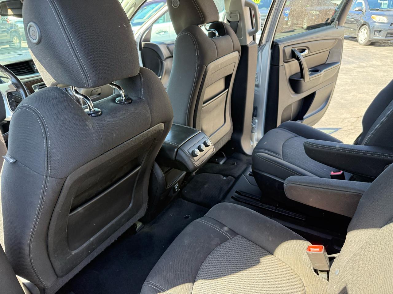 Chevrolet Traverse 1LT FWD 2015