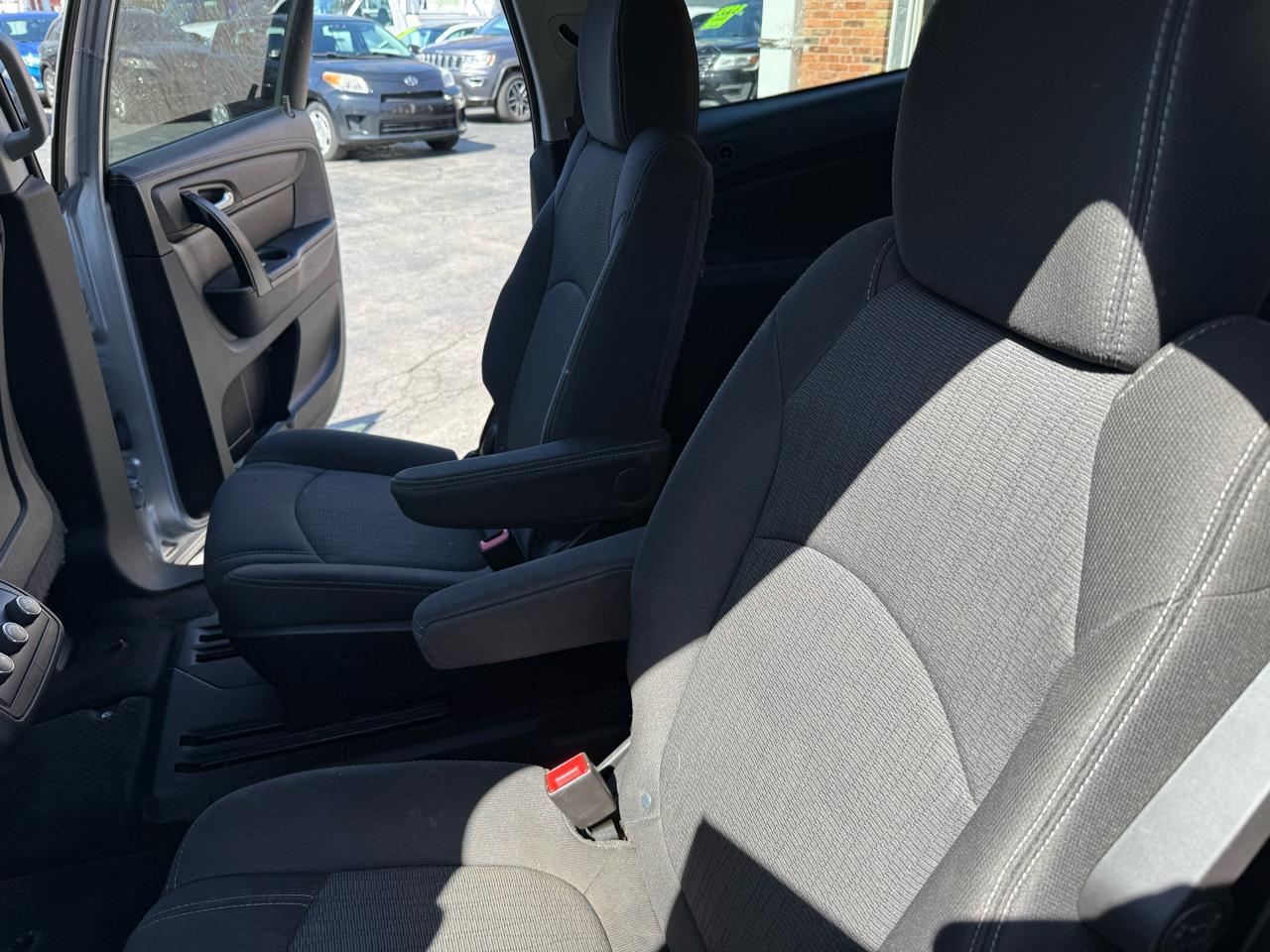 Chevrolet Traverse 1LT FWD 2015