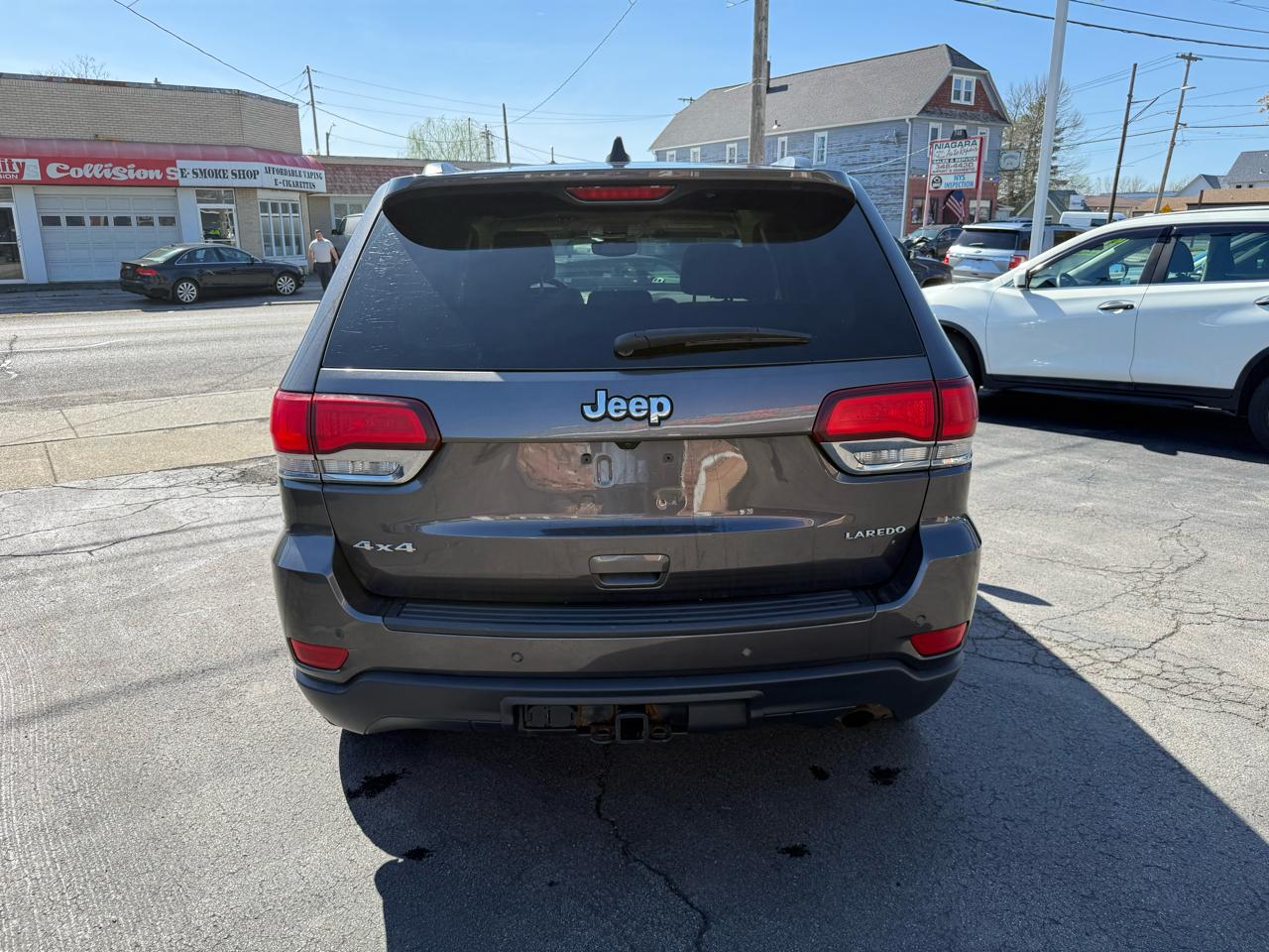 Jeep Grand Cherokee Laredo 4WD 2020