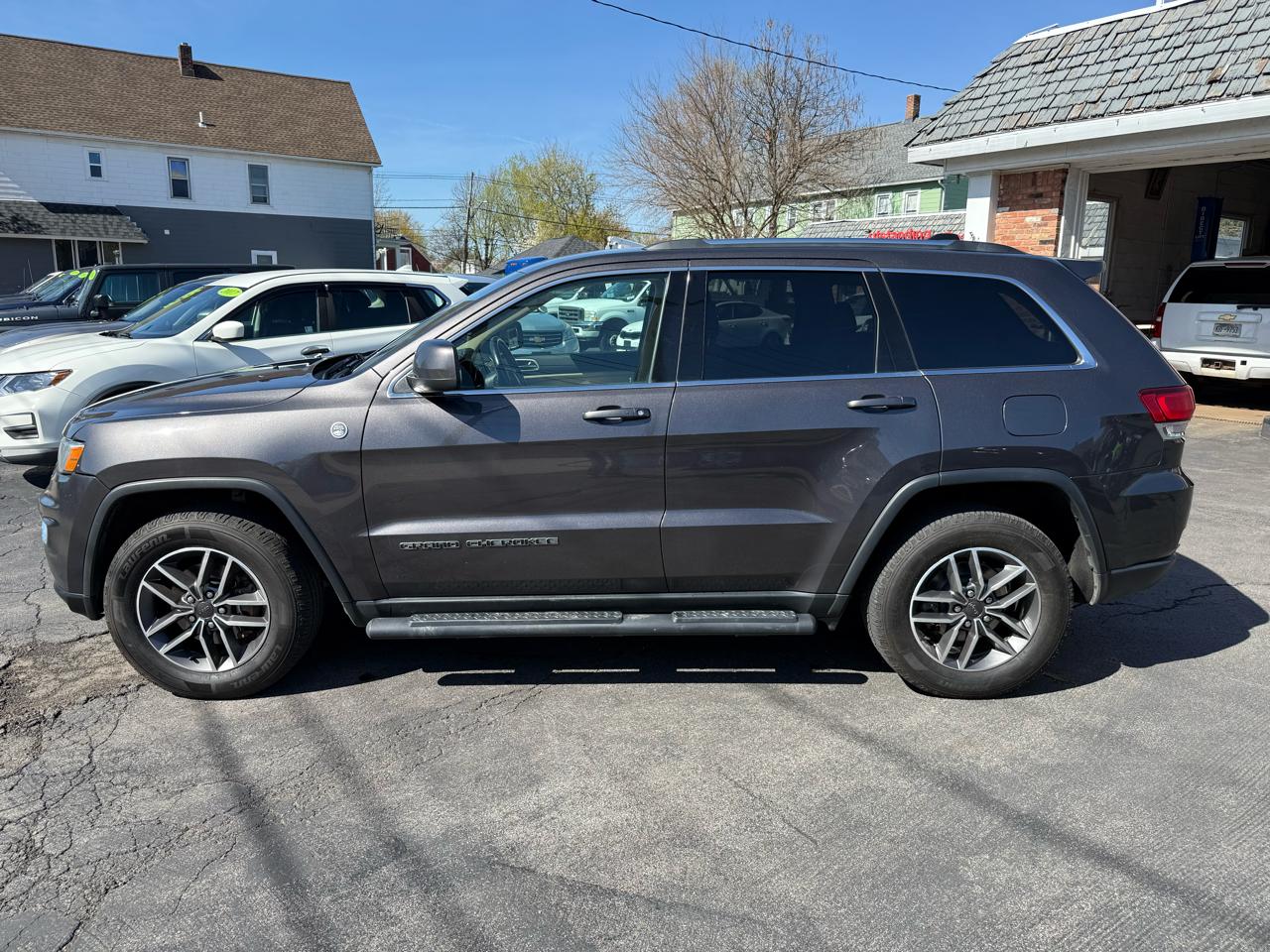 Jeep Grand Cherokee Laredo 4WD 2020