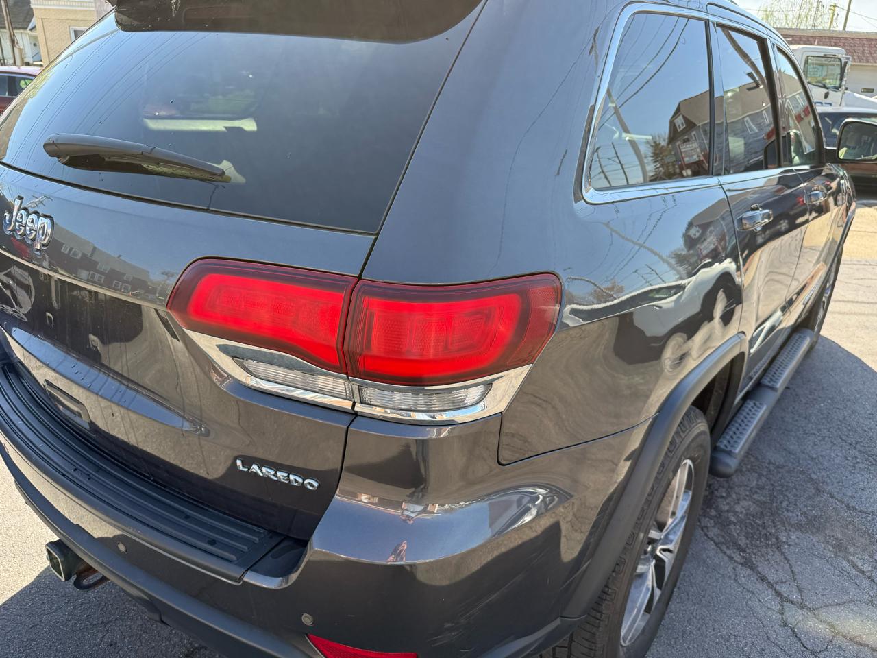 Jeep Grand Cherokee Laredo 4WD 2020