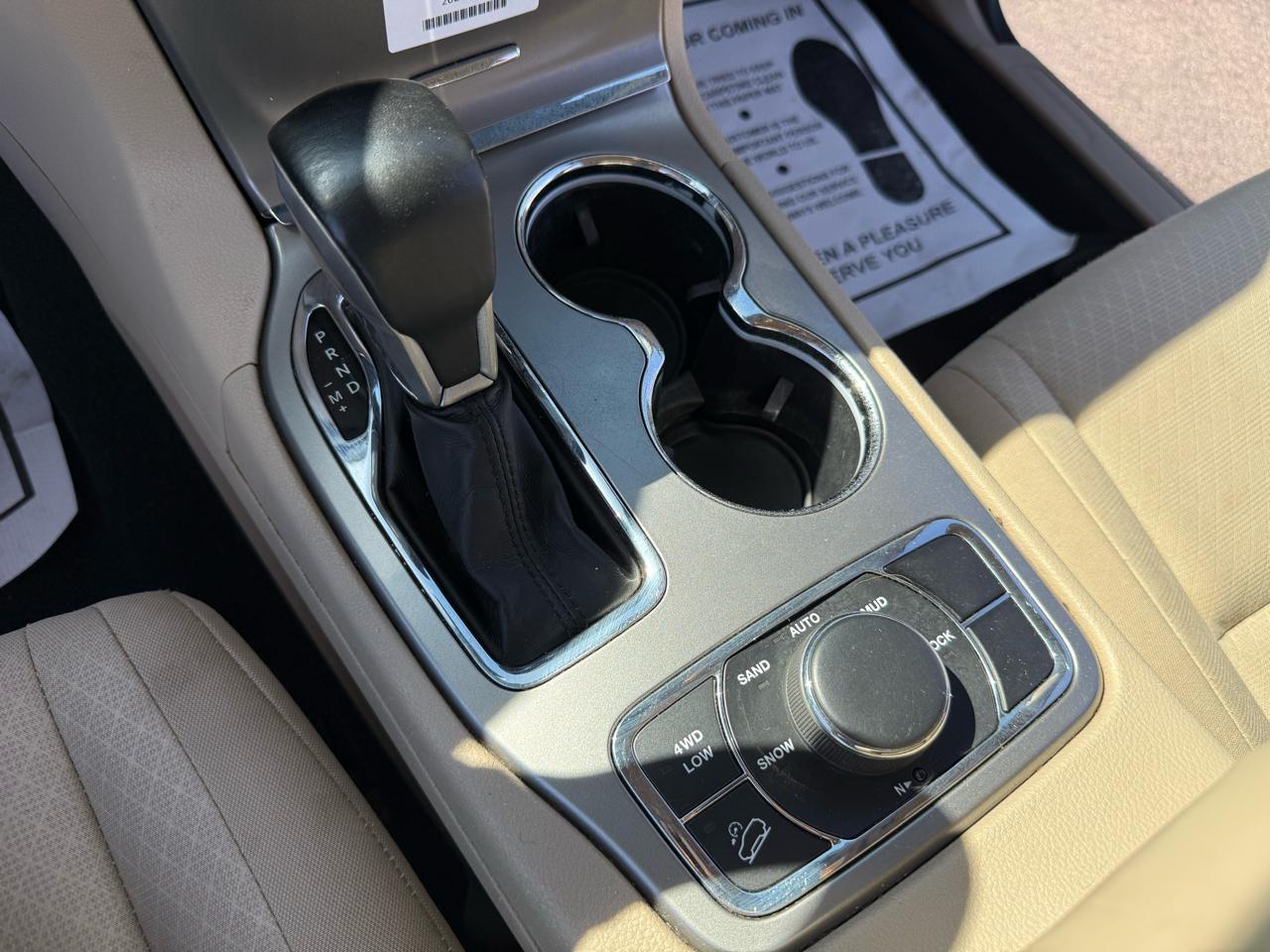 Jeep Grand Cherokee Laredo 4WD 2020