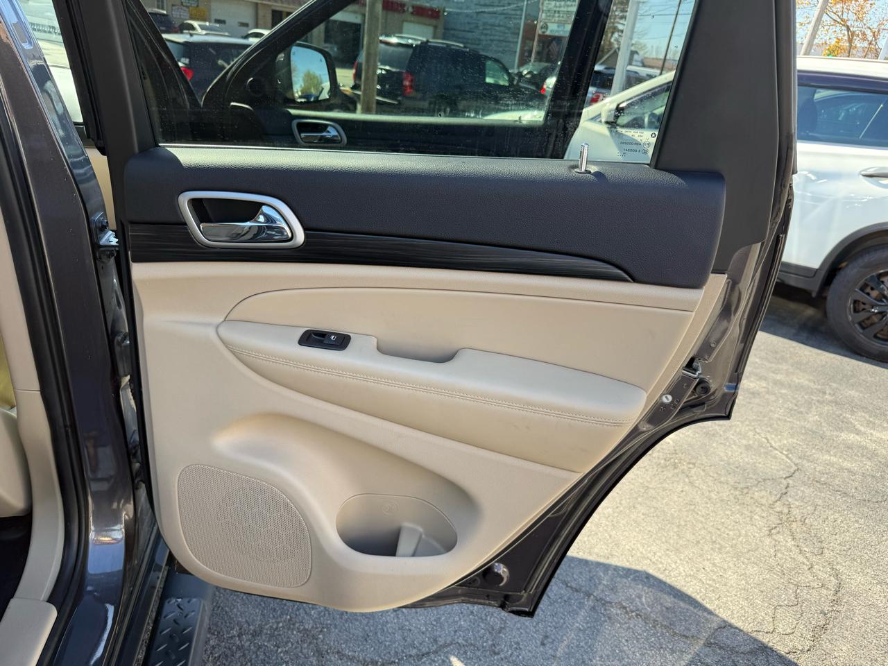 Jeep Grand Cherokee Laredo 4WD 2020