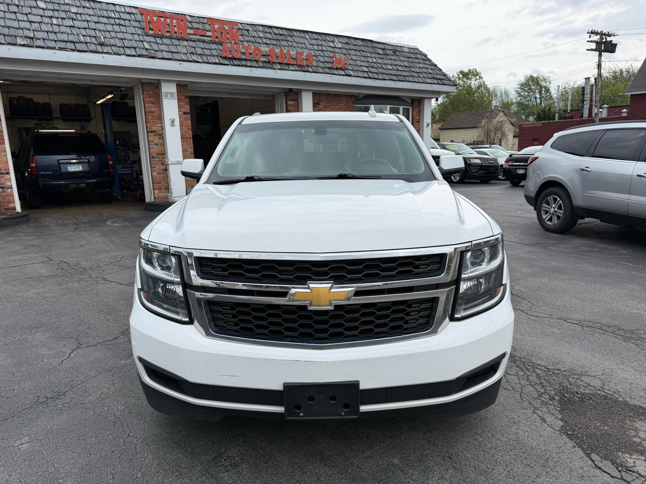 Chevrolet Suburban LS 4WD 2017
