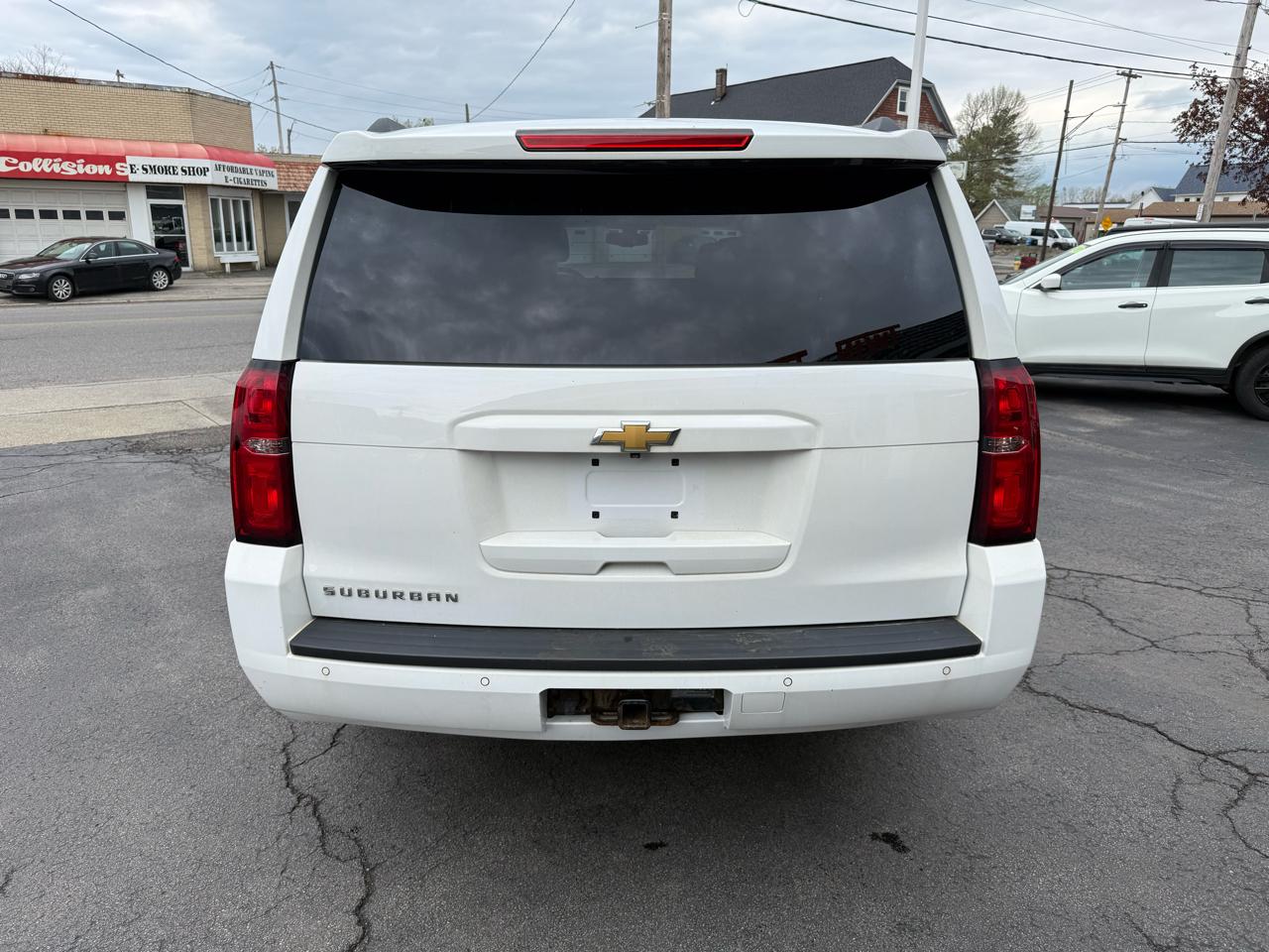 Chevrolet Suburban LS 4WD 2017