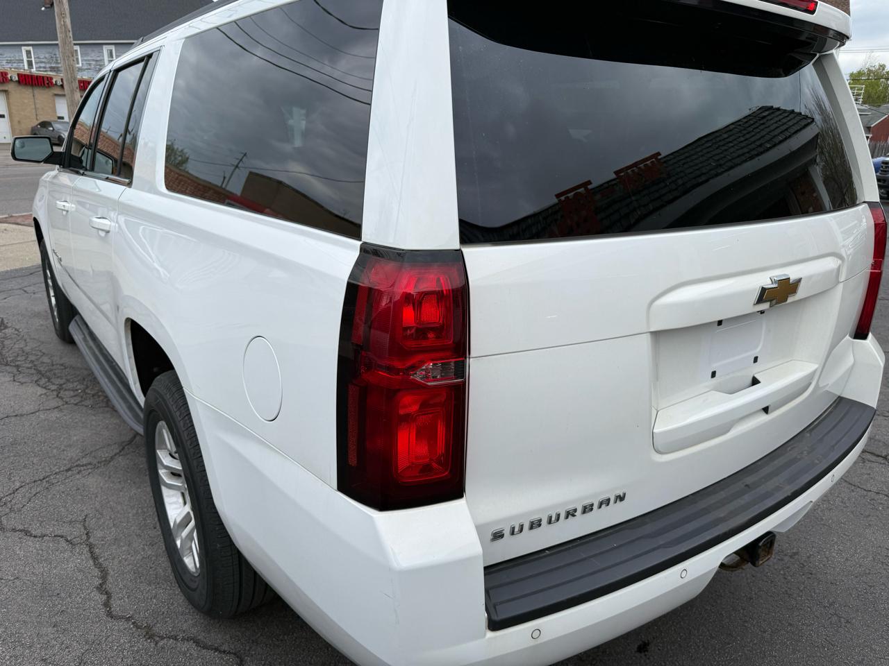 Chevrolet Suburban LS 4WD 2017