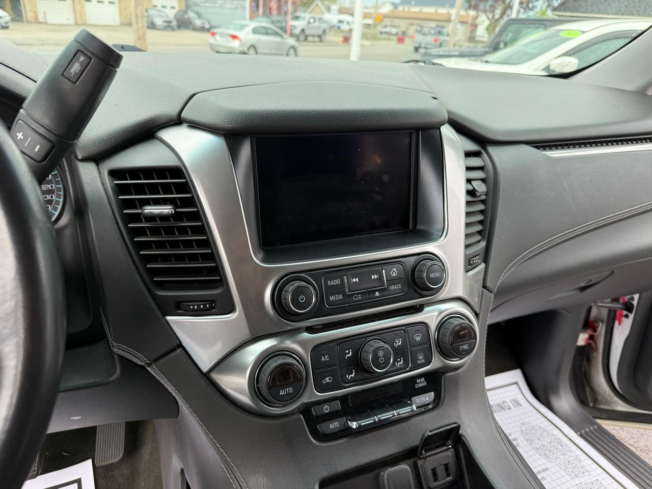 Chevrolet Suburban LS 4WD 2017