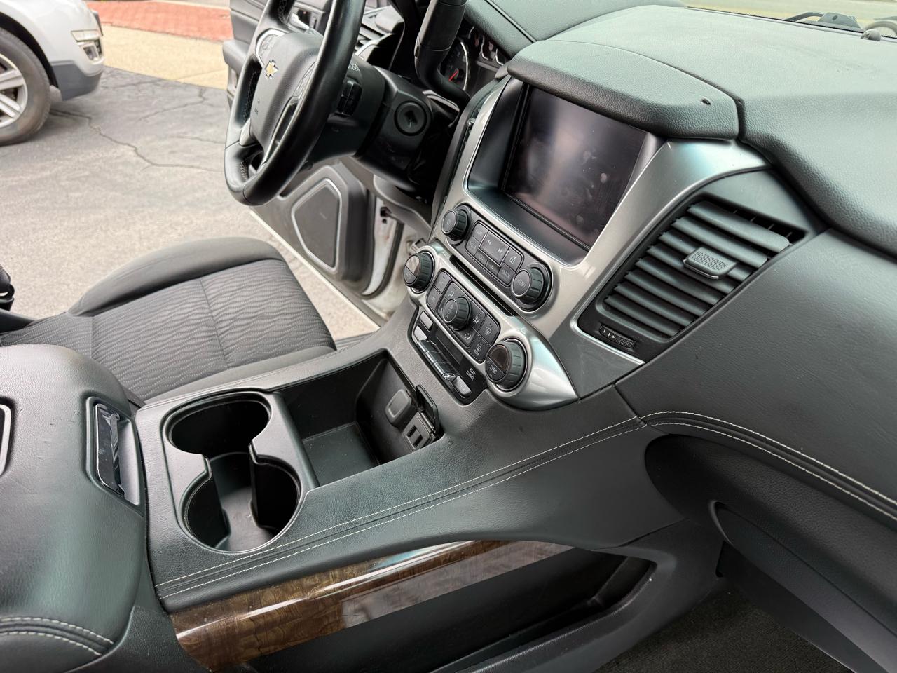 Chevrolet Suburban LS 4WD 2017