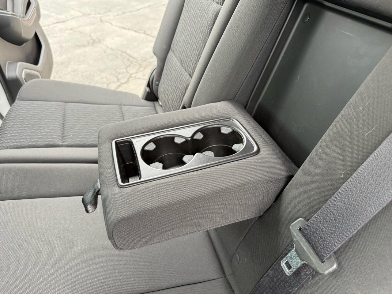 Chevrolet Suburban LS 4WD 2017