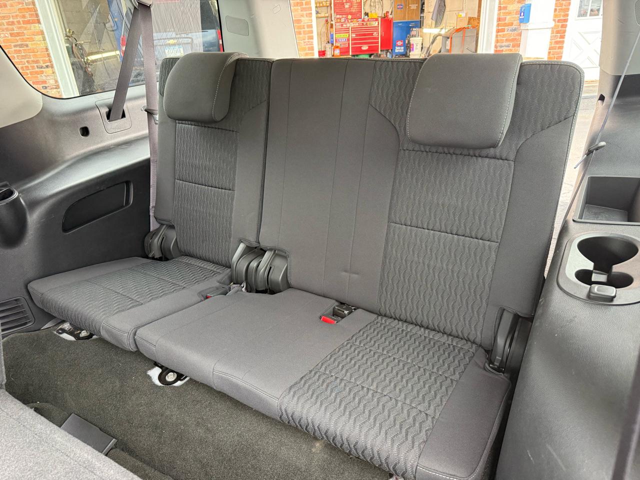Chevrolet Suburban LS 4WD 2017