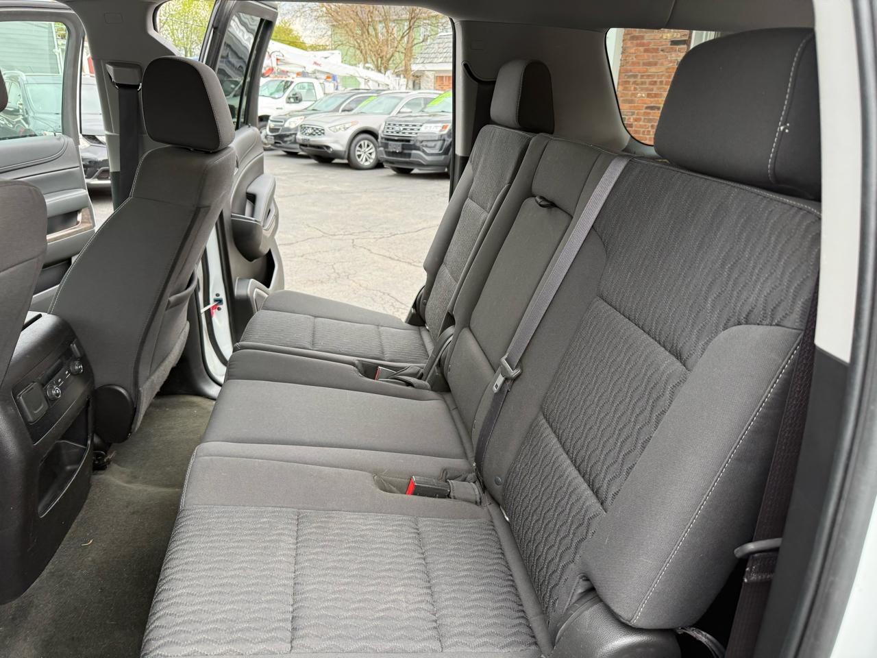 Chevrolet Suburban LS 4WD 2017
