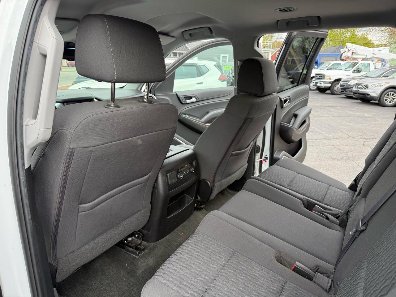 Chevrolet Suburban LS 4WD 2017