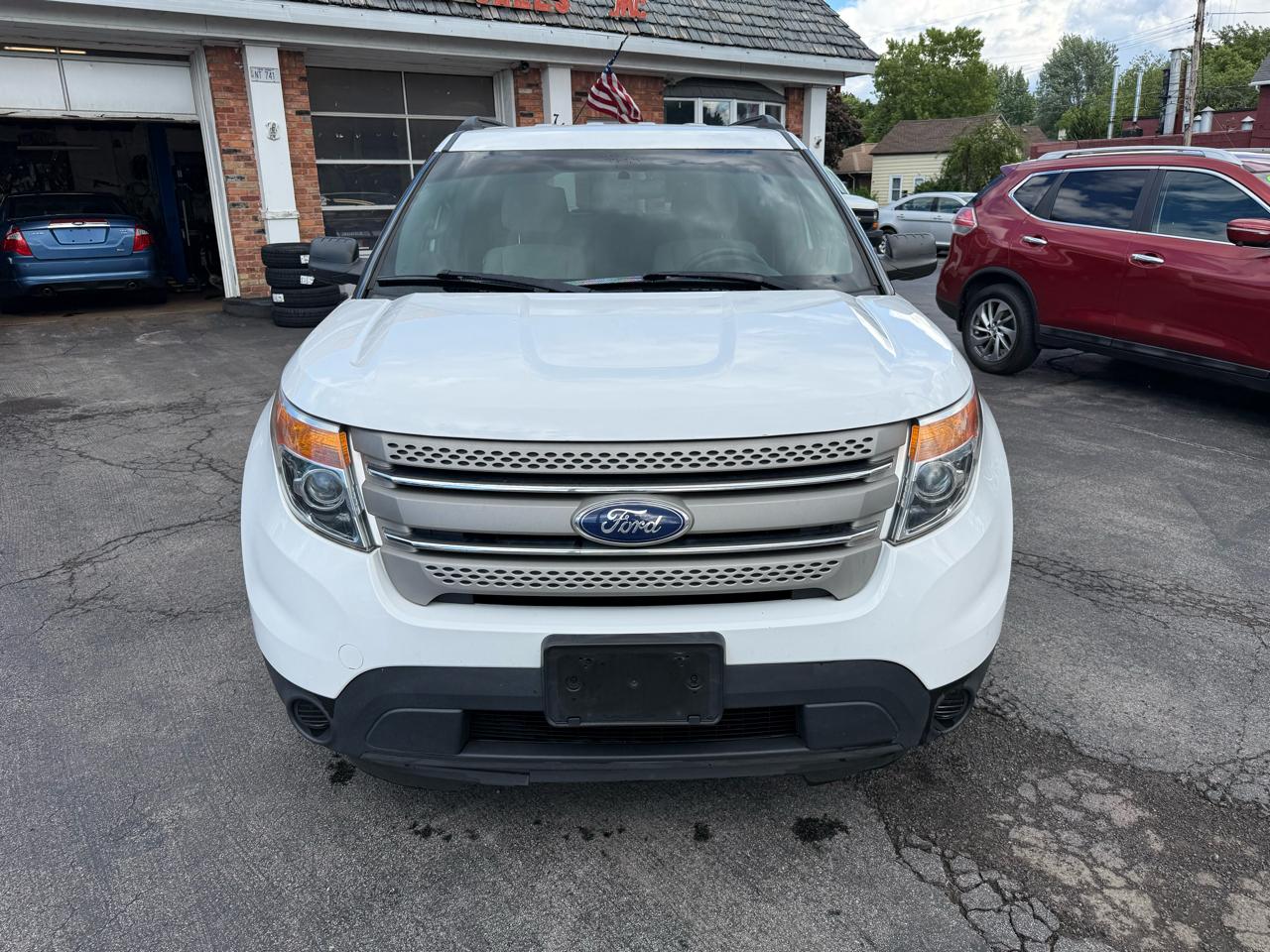 Ford Explorer Base 4WD 2015