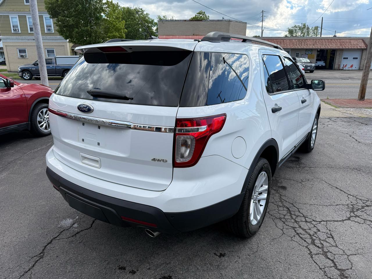 Ford Explorer Base 4WD 2015