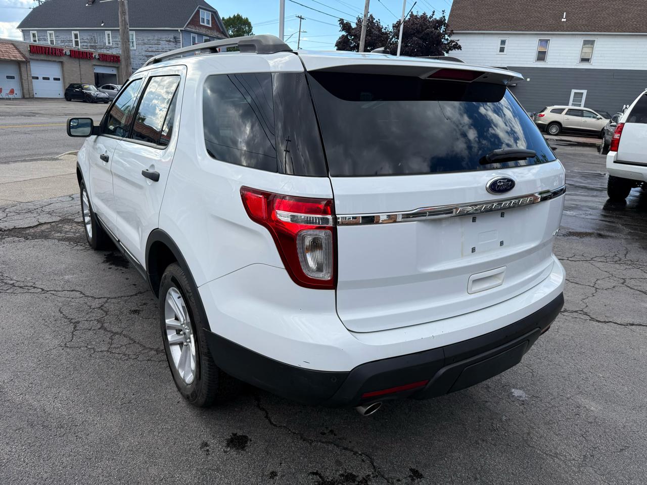 Ford Explorer Base 4WD 2015