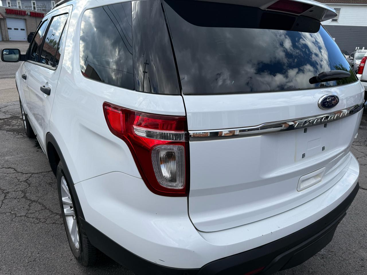 Ford Explorer Base 4WD 2015