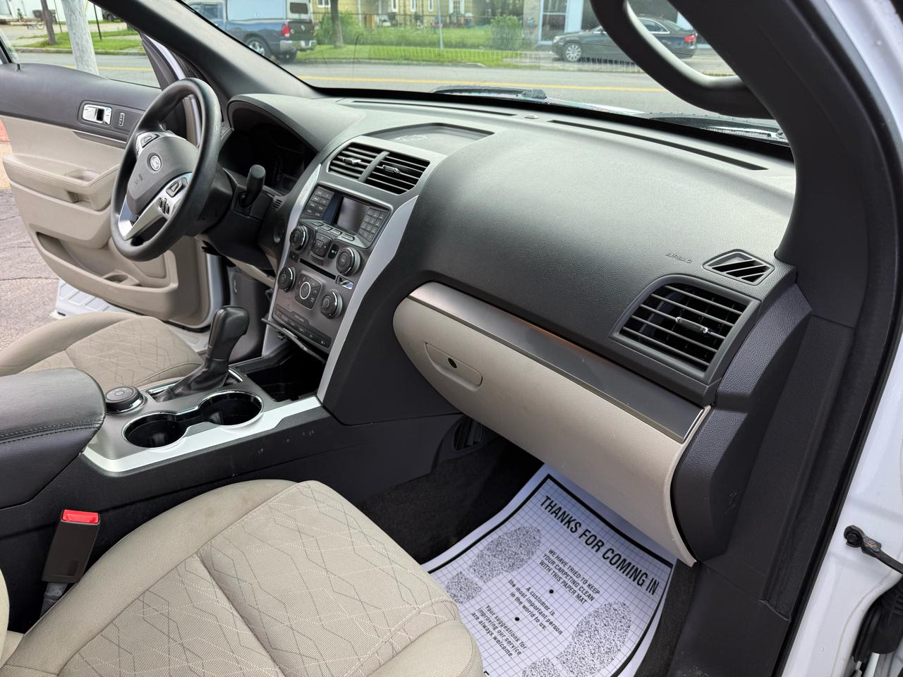 Ford Explorer Base 4WD 2015