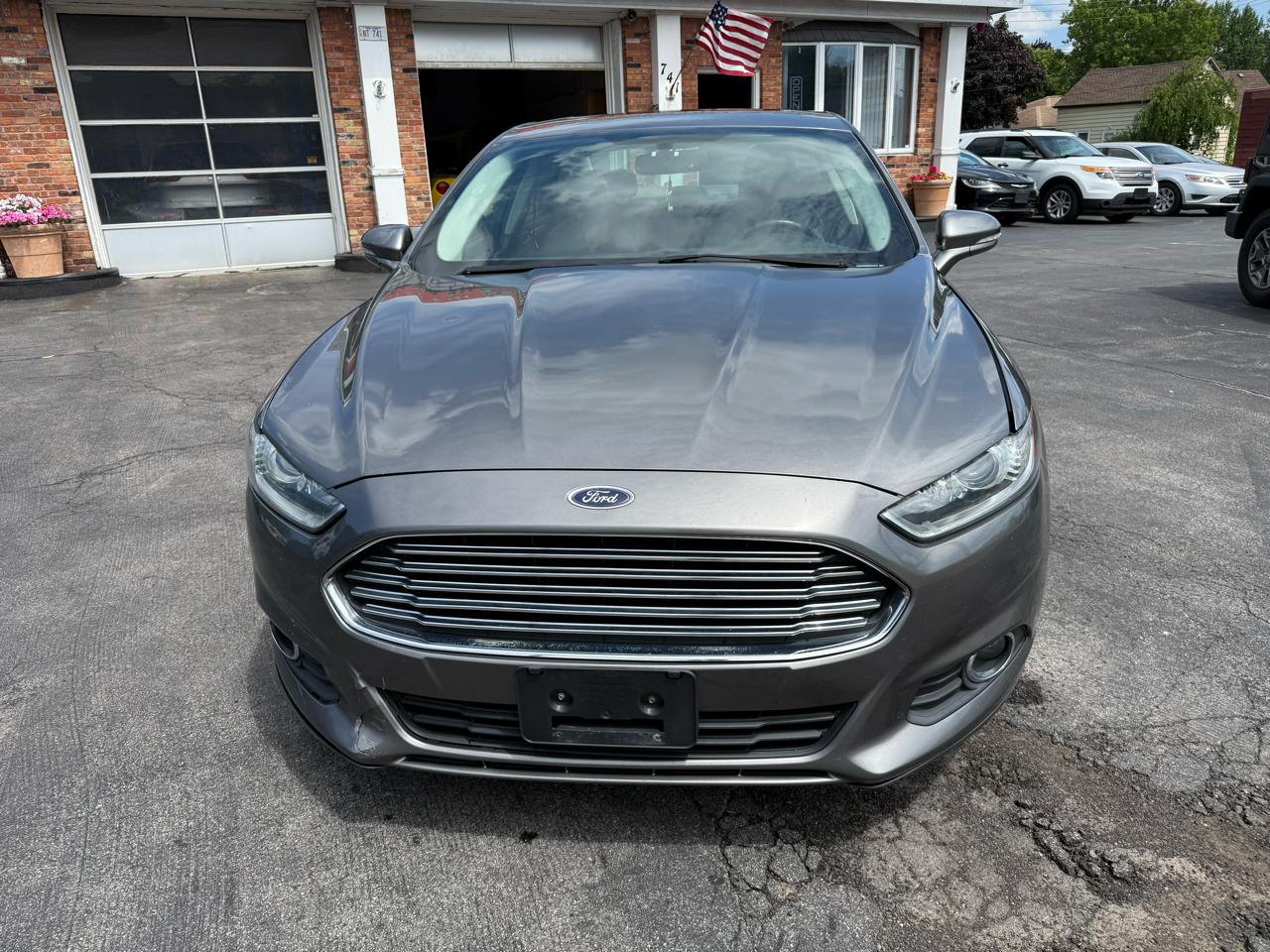 Ford Fusion SE 2014