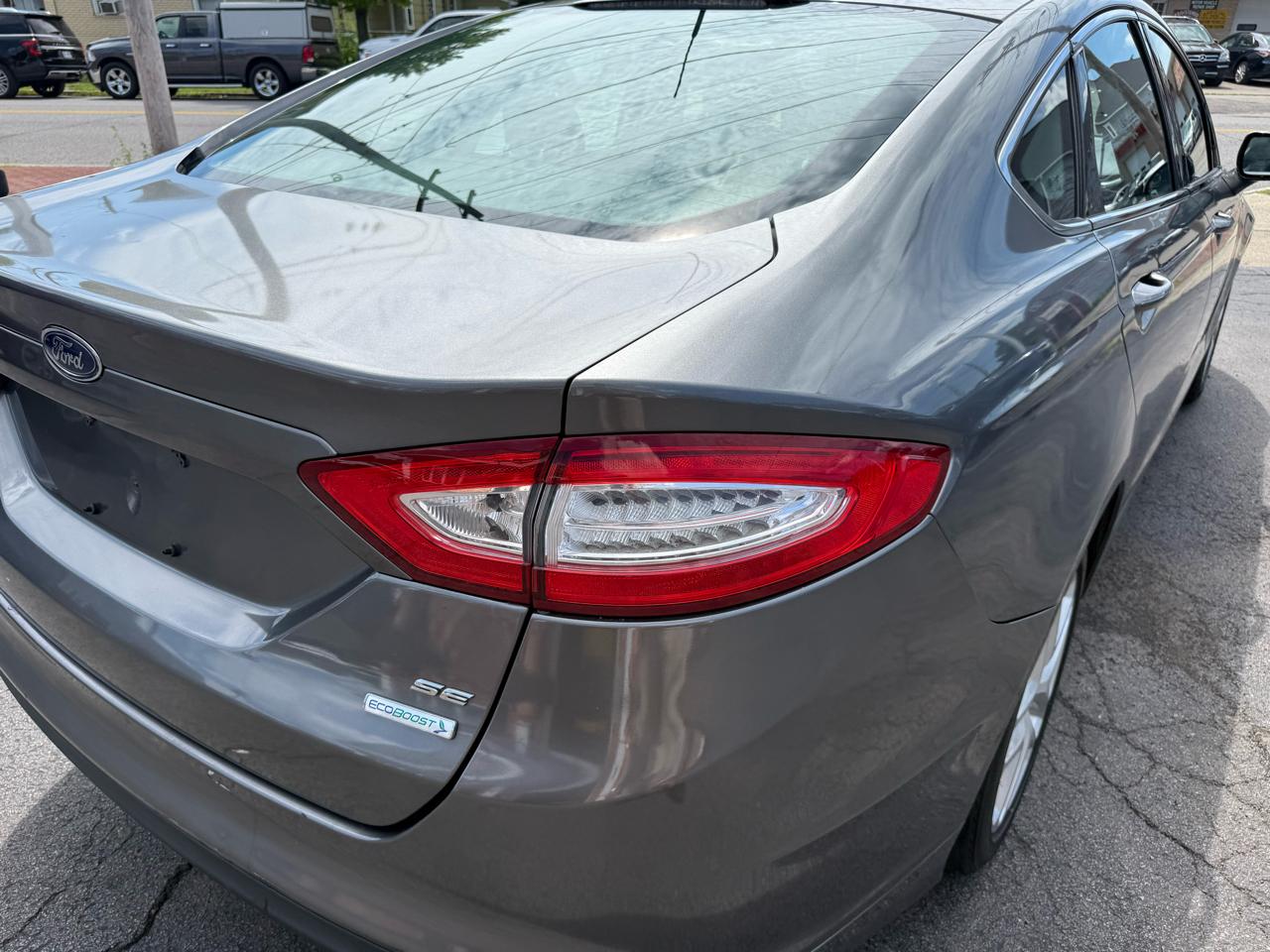 Ford Fusion SE 2014