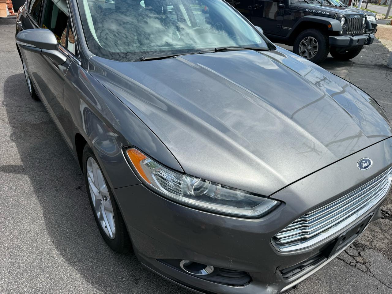Ford Fusion SE 2014
