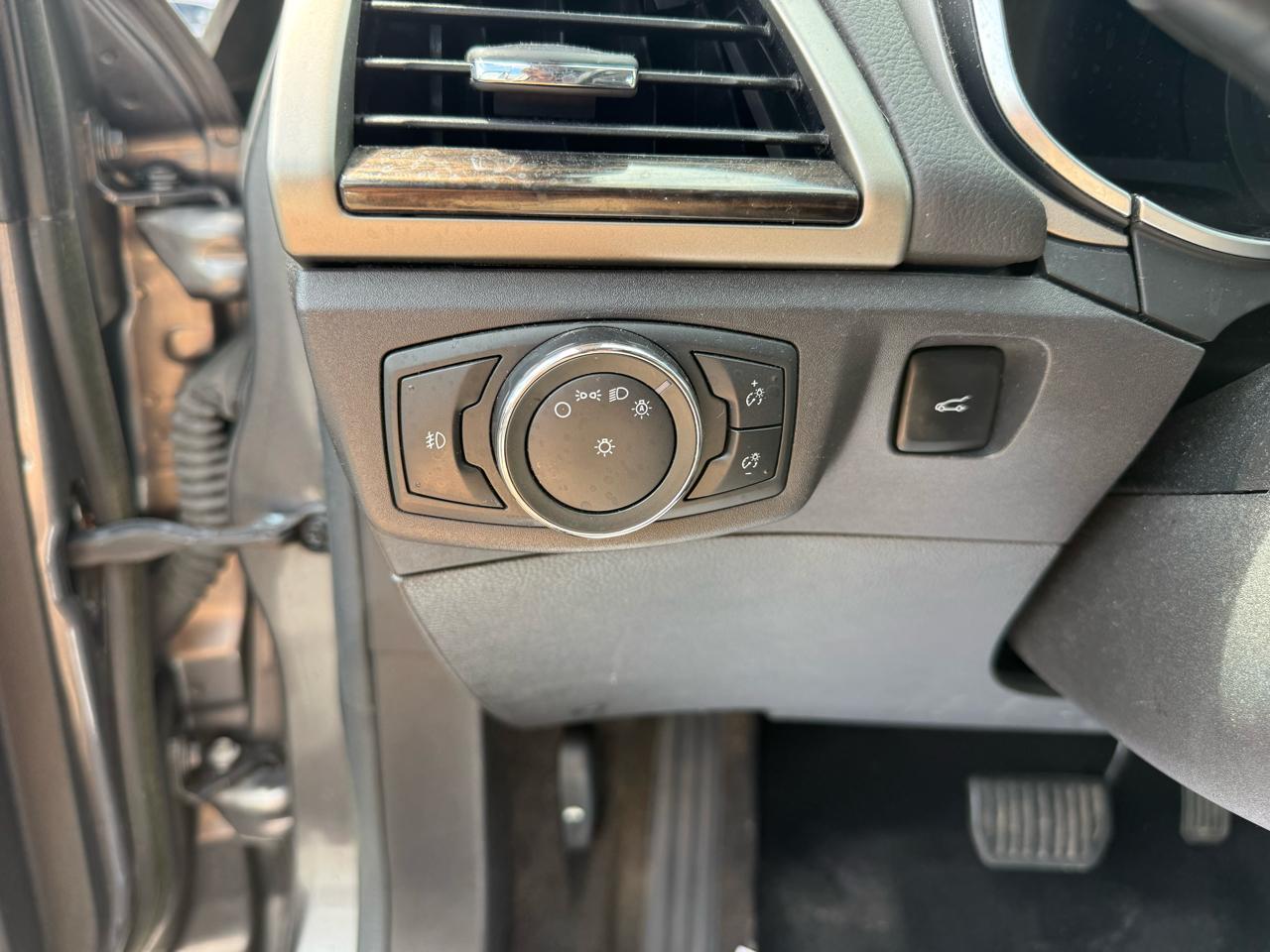 Ford Fusion SE 2014