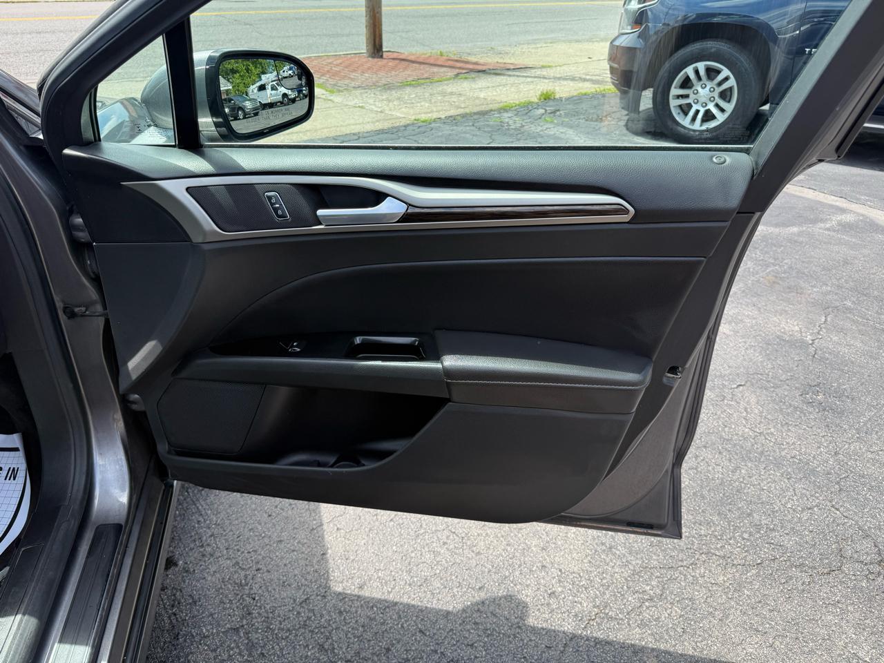Ford Fusion SE 2014