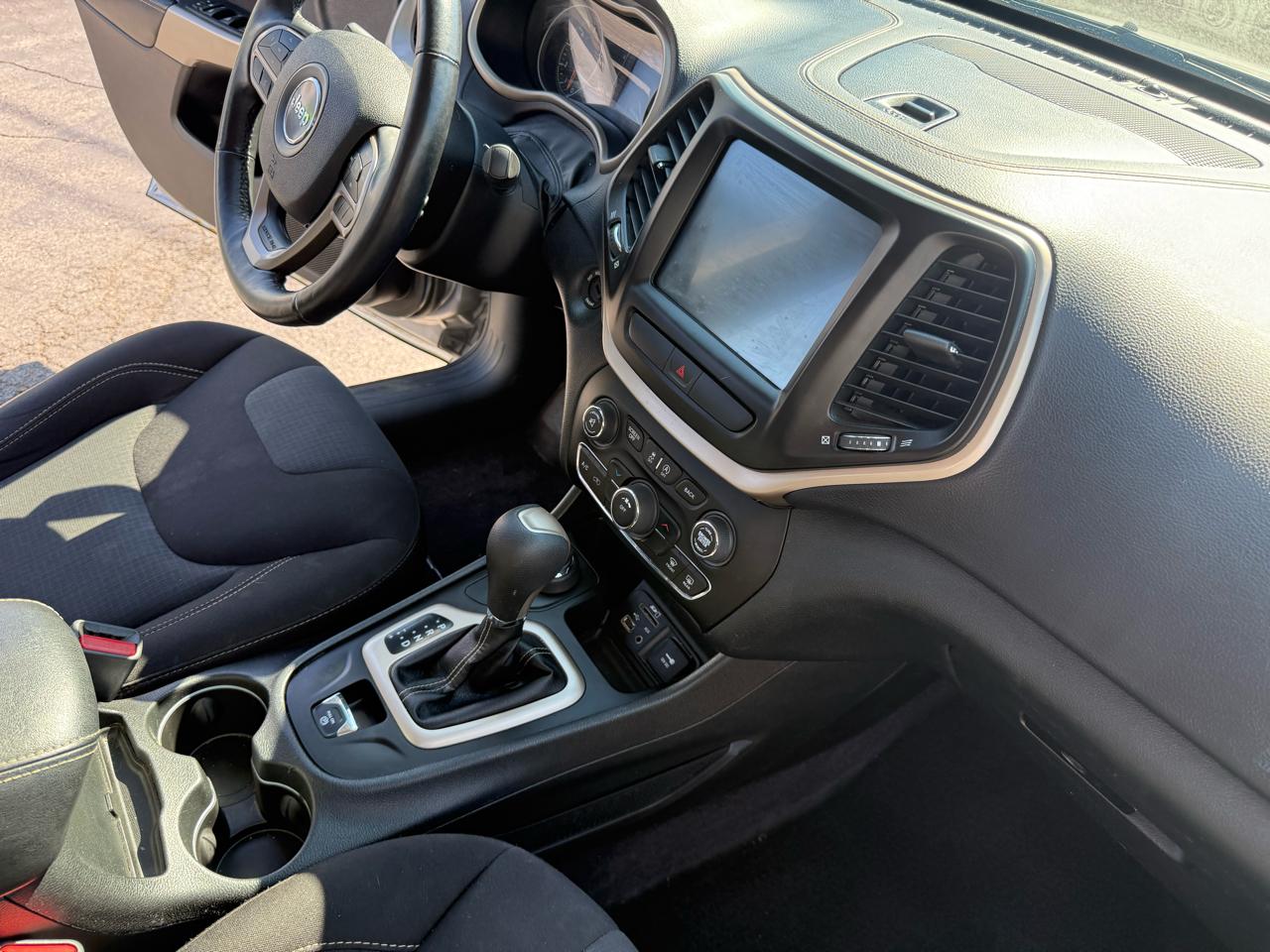 Jeep Cherokee Latitude 4WD 2017