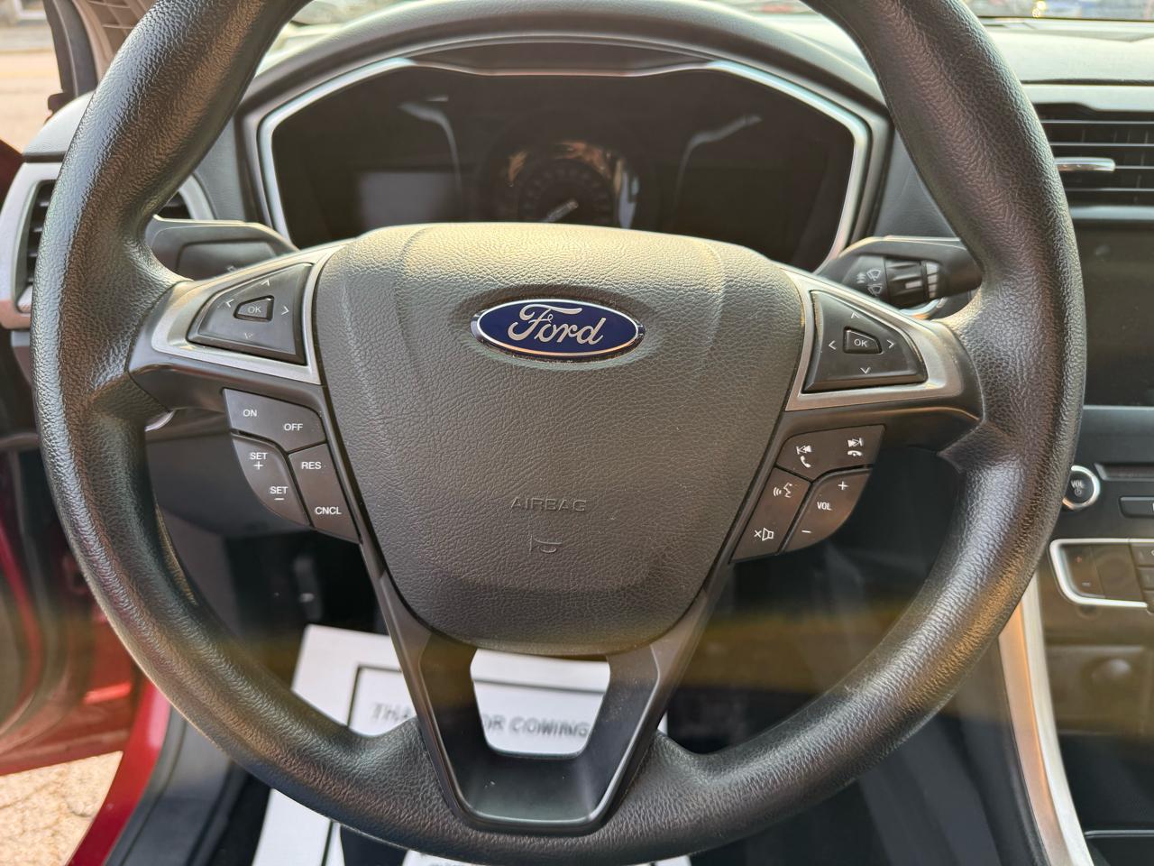 Ford Fusion SE 2017