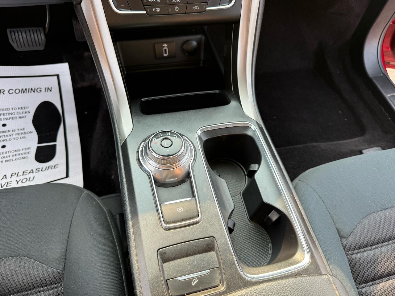 Ford Fusion SE 2017