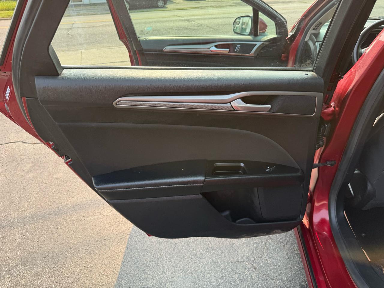 Ford Fusion SE 2017