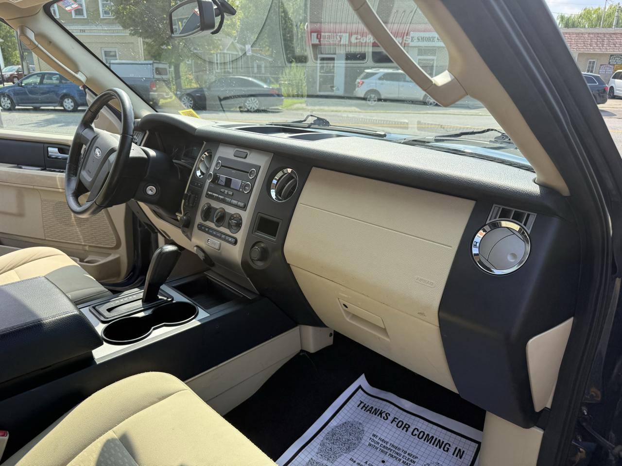 Ford Expedition EL 4WD 4dr XL 2016