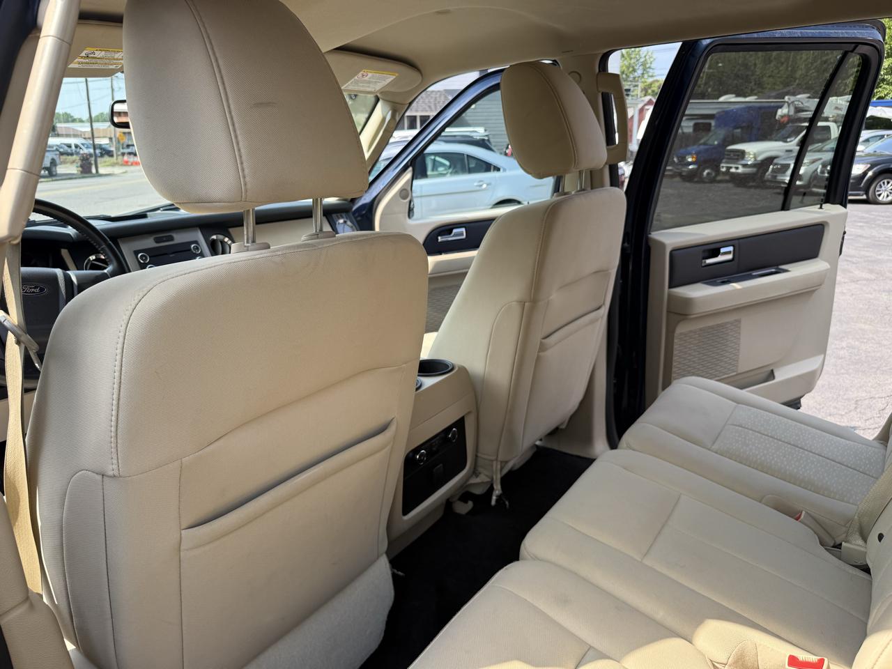 Ford Expedition EL 4WD 4dr XL 2016