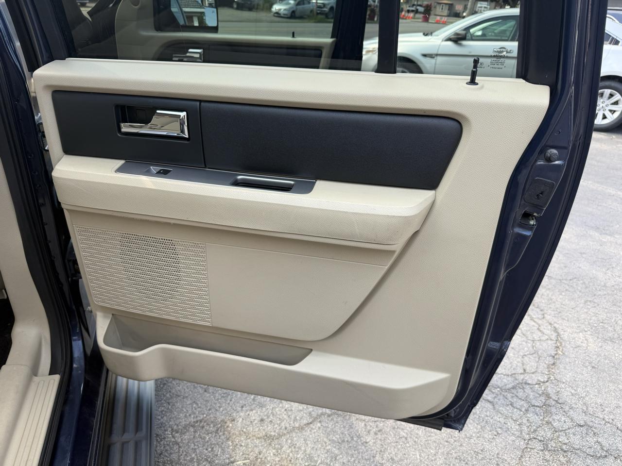 Ford Expedition EL 4WD 4dr XL 2016