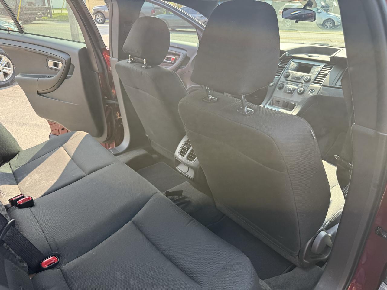Ford Sedan Police Interceptor 4dr Sdn AWD 2015