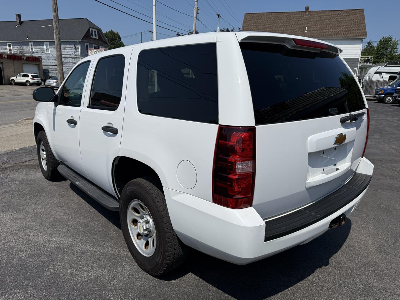 Chevrolet Tahoe 4WD 4dr 1500 Commercial 2012
