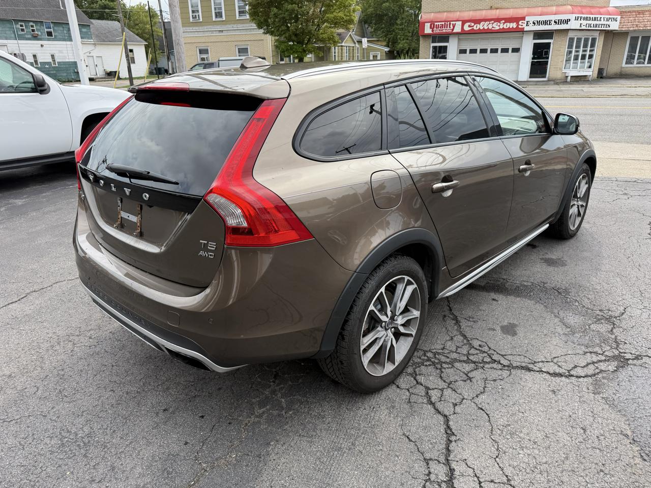 Volvo V60 Cross Country 4dr Wgn T5 AWD 2016